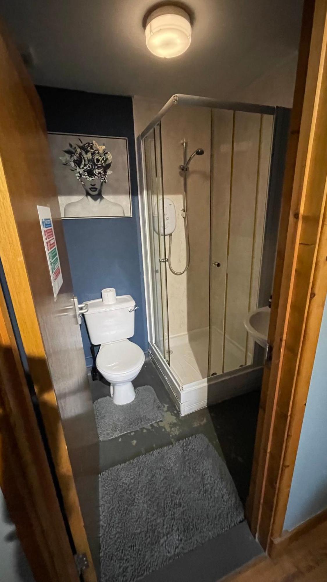 Bryn Bettws Lodge Port Talbot Buitenkant foto